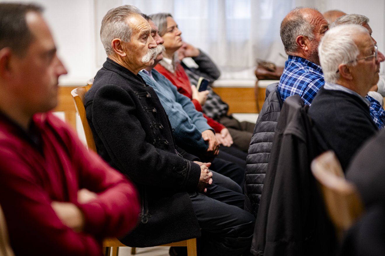 Fráter Olivér, Kratochvil Károly, Magyarország Csíkszeredai Főkonzulátusa