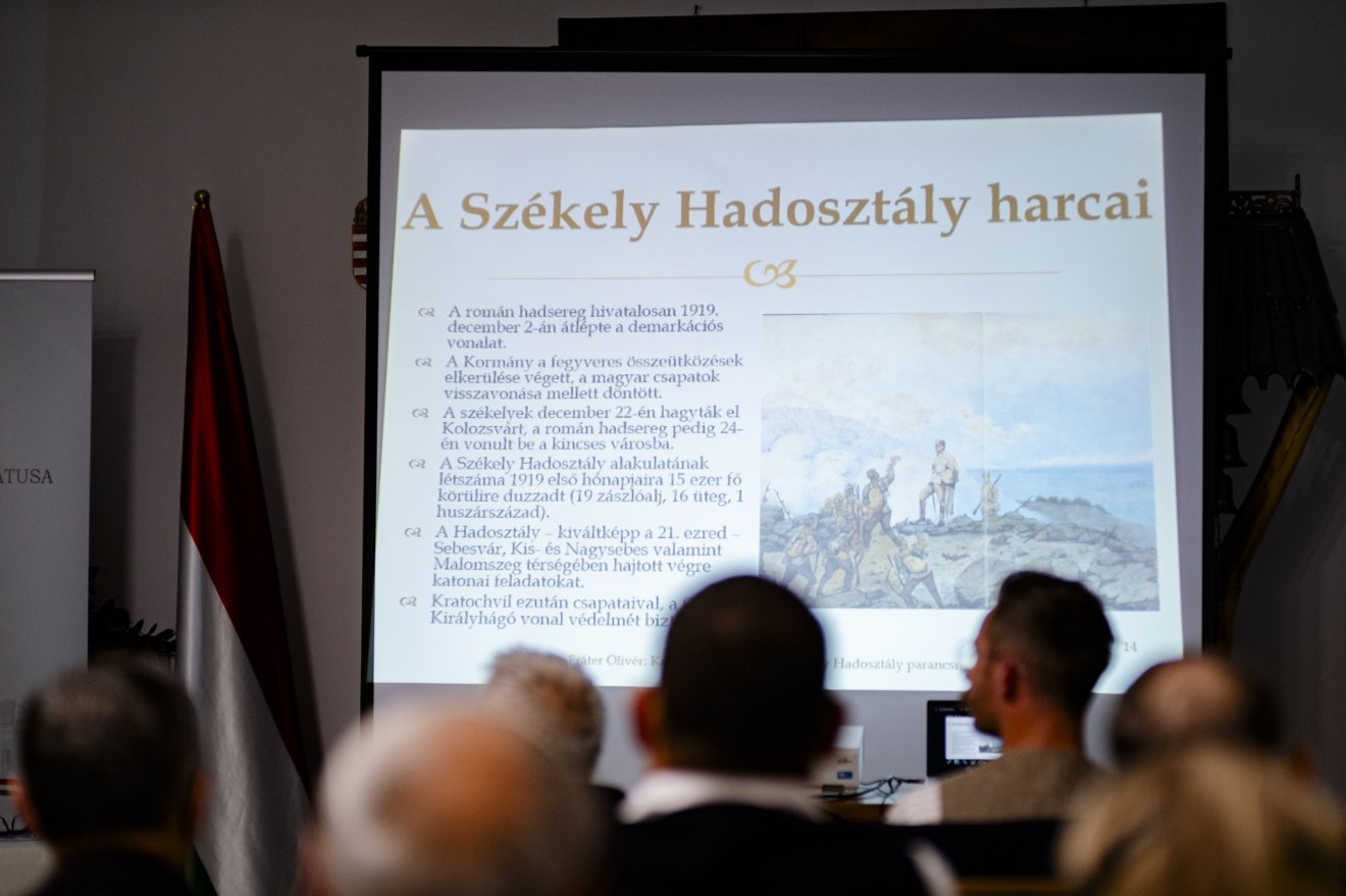 Fráter Olivér, Kratochvil Károly, Magyarország Csíkszeredai Főkonzulátusa