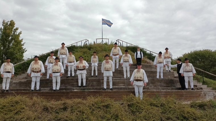 Dalban él a gyimesi lélek