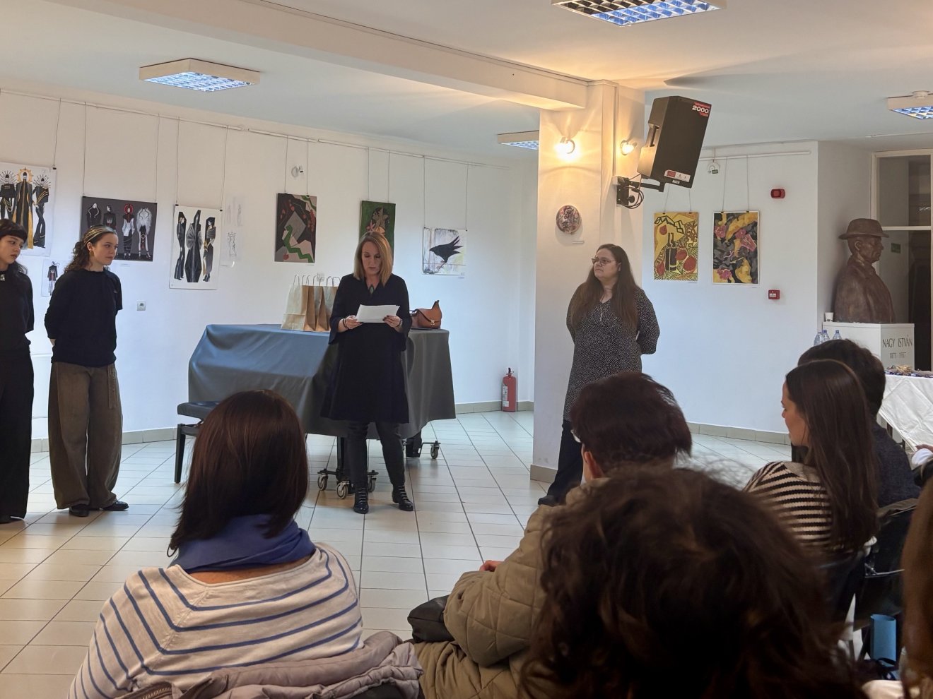 Biennálé, Textil, diákok, kiállítás, Csíkszereda, Nagy István Művészeti Középsikola