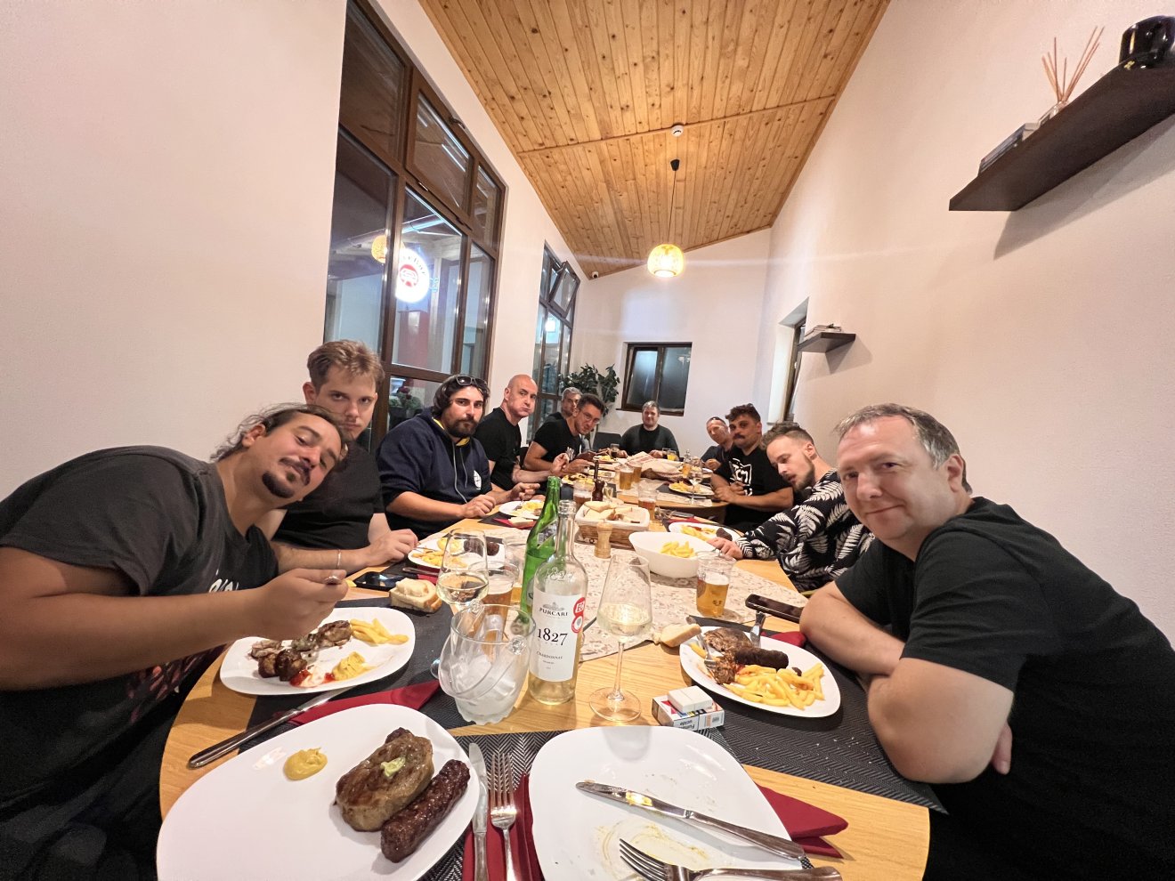 Titán, turné, gulyás, retró szendvics