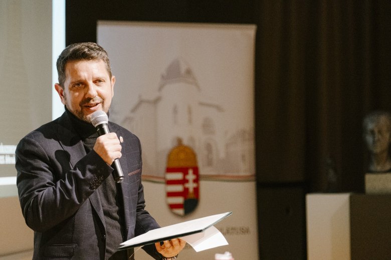 Demeter Ervin, könyvbemutató, művész, művészet, erdélyi, Erdély, kötet, szerző