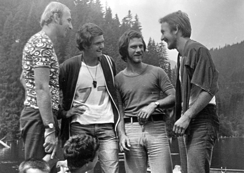majális, május 1., kommunizmus, felvonulás, májusfa, erdő, Ceausescu-korszak