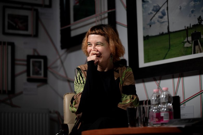 Gere Nóra Éva, Kalocsai Andrea, Repedések, könyvbemutató, verseskötet