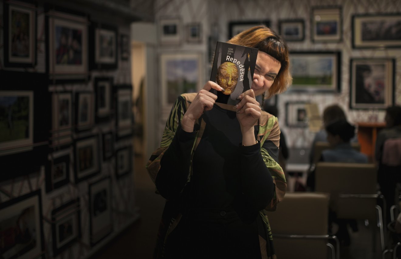 Gere Nóra Éva, költészet, vers, interjú