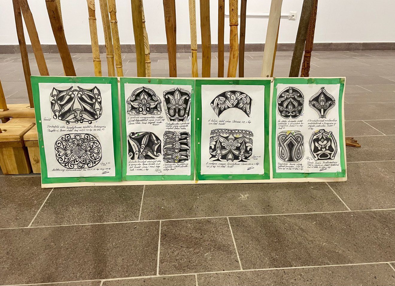 kiállítás, Csíki Mozi, ornamentika, faragott, festett, népi, tanító, Székely-Magyar festett és faragott népi ornamentika, Csiszér Imre