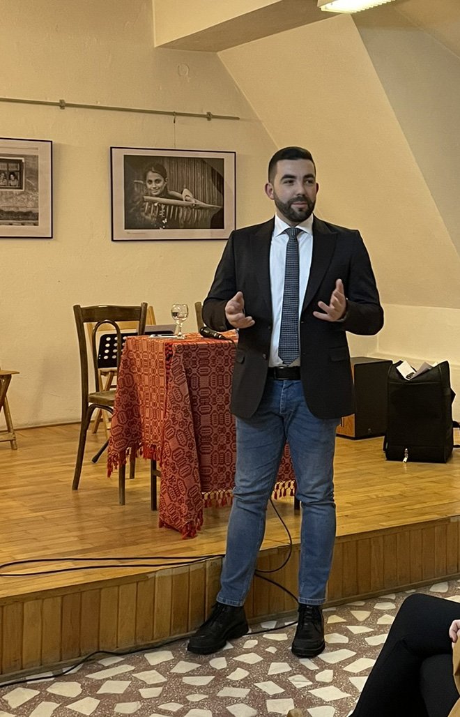 Koncz Hunor János polgármester •  Fotó: Forrás: Molnár István Múzeum Facebook-oldala