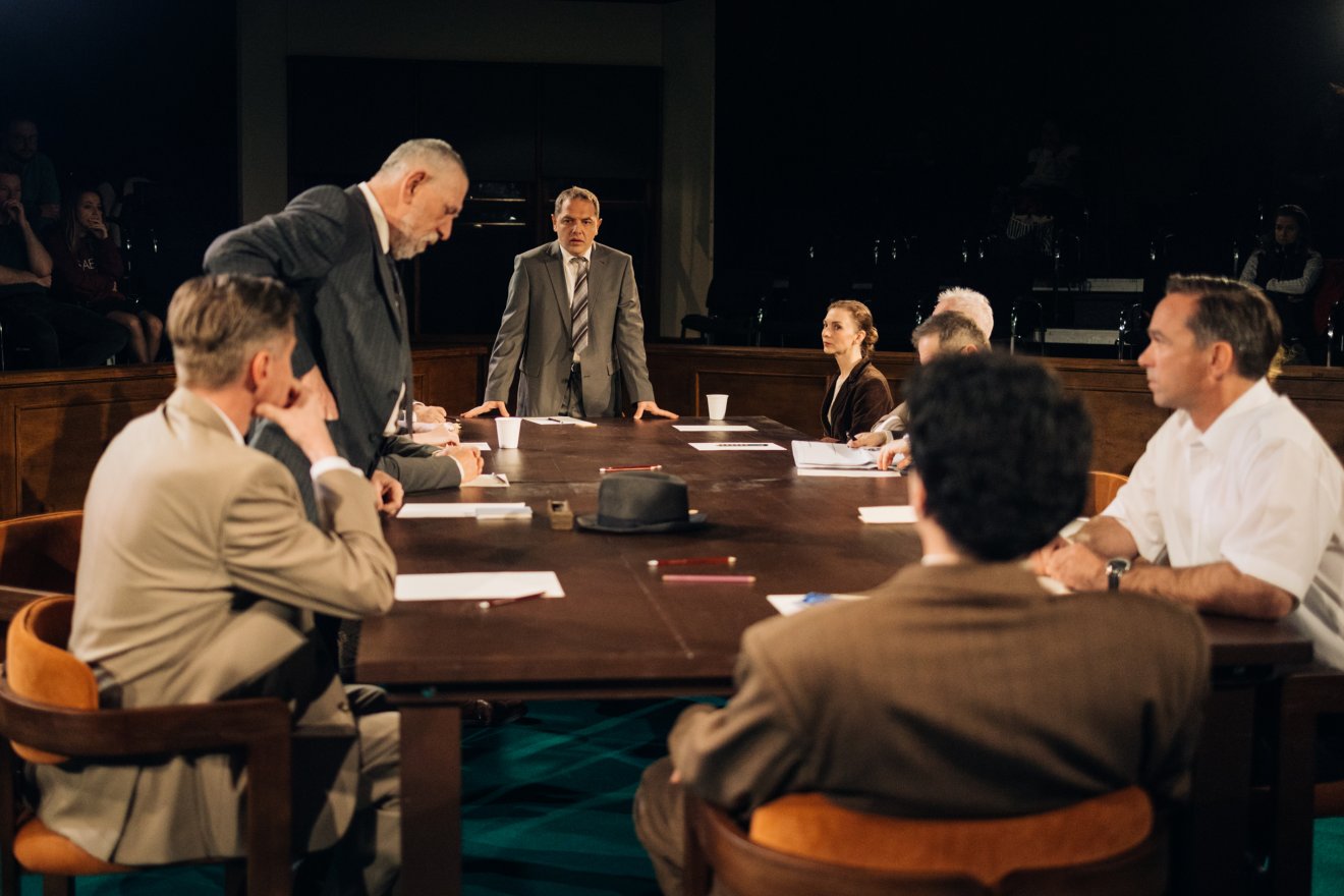 tizenkét, előadás, színház, Csíki Játékszín