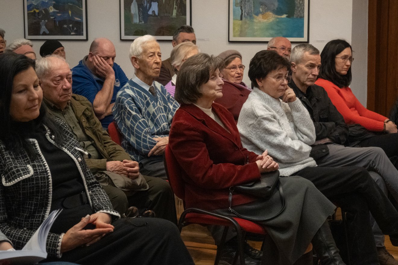 Hazaszótár, Demeter Szilárd, Oláh-Gál Elvira, szerzői kiadás, könyvbemutató, teremtés rendje
