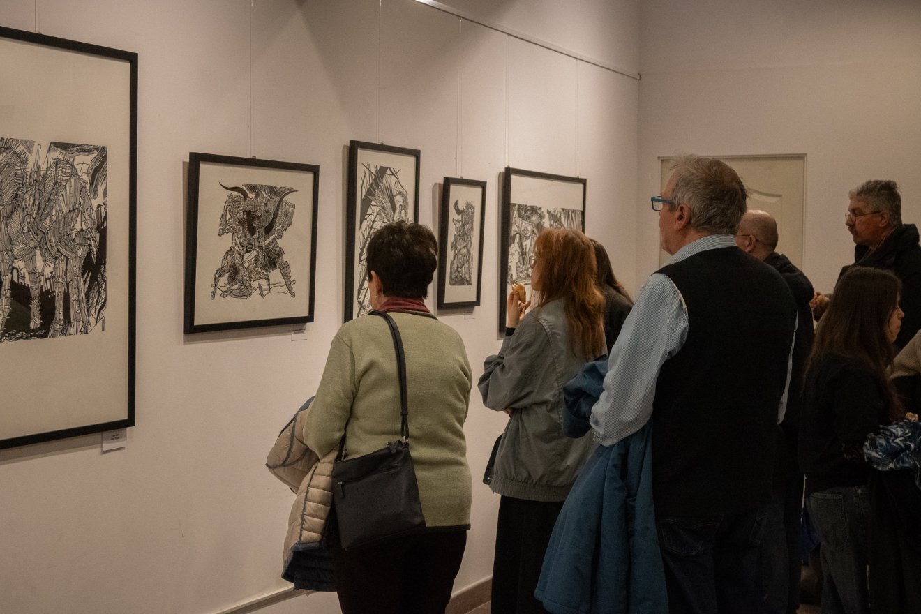 Sárosi Mátyás Zsolt, kiállítás, Csíki mozi, tusrajzok, természet, Hargita Megyei Kulturális Központ