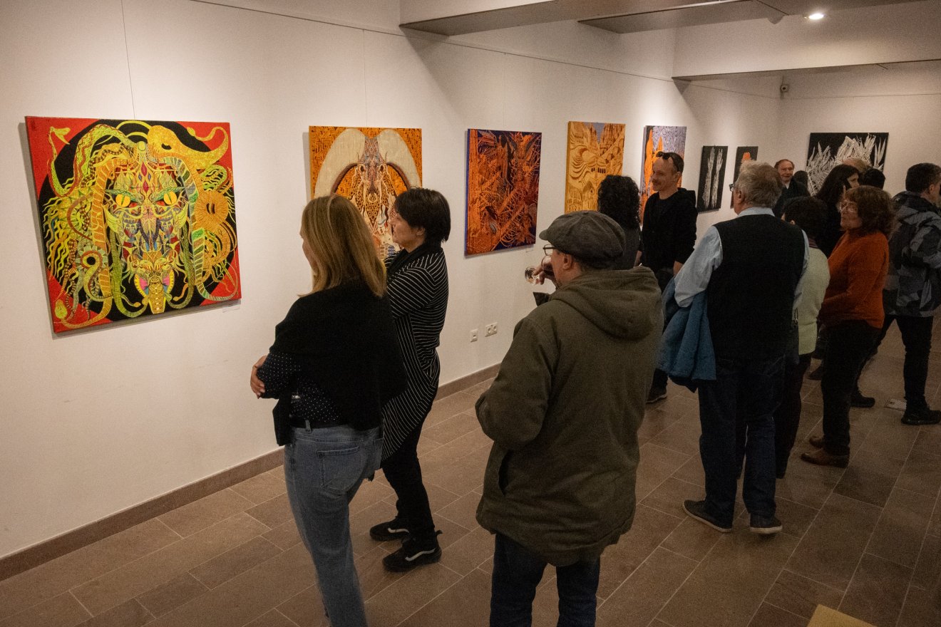 Sárosi Mátyás Zsolt, kiállítás, Csíki mozi, tusrajzok, természet, Hargita Megyei Kulturális Központ