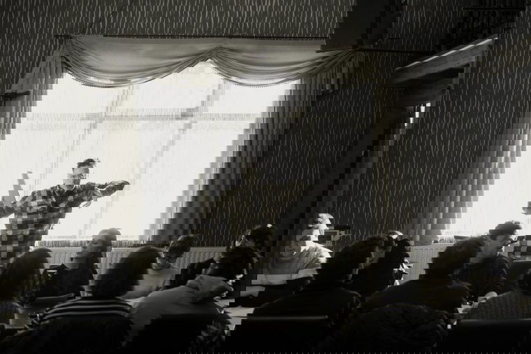 Két sors, egy történet – mesejáték az összetartozásról