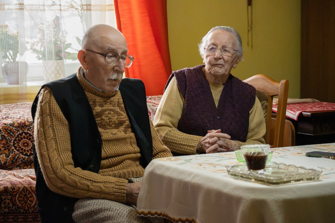 békességben, hetven év, november 25., újévi bál, közös ima, Urszuly Árpád