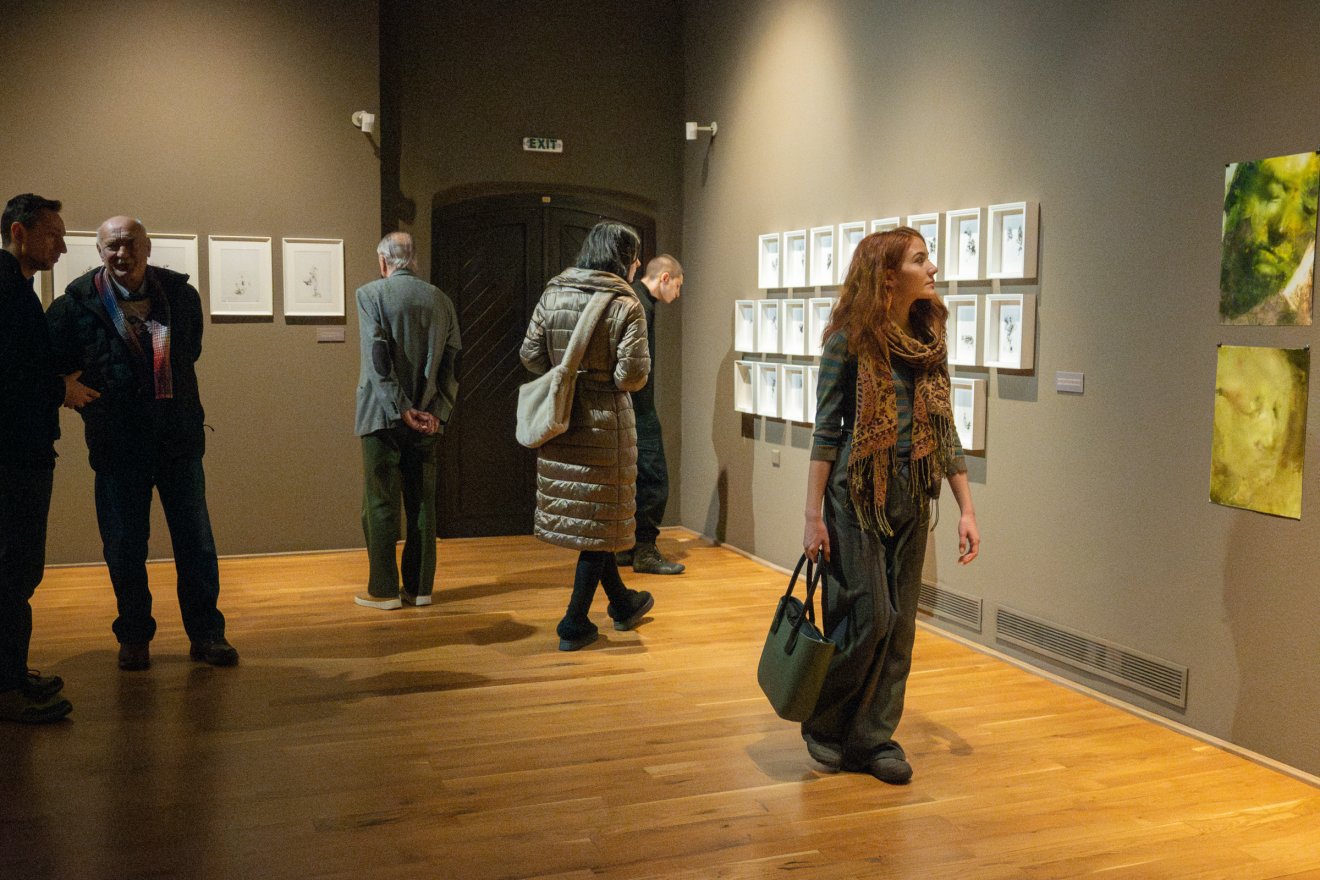 idő, test, kiállítás, L. Simon László, Verebes György, Csíki Székely Múzeum