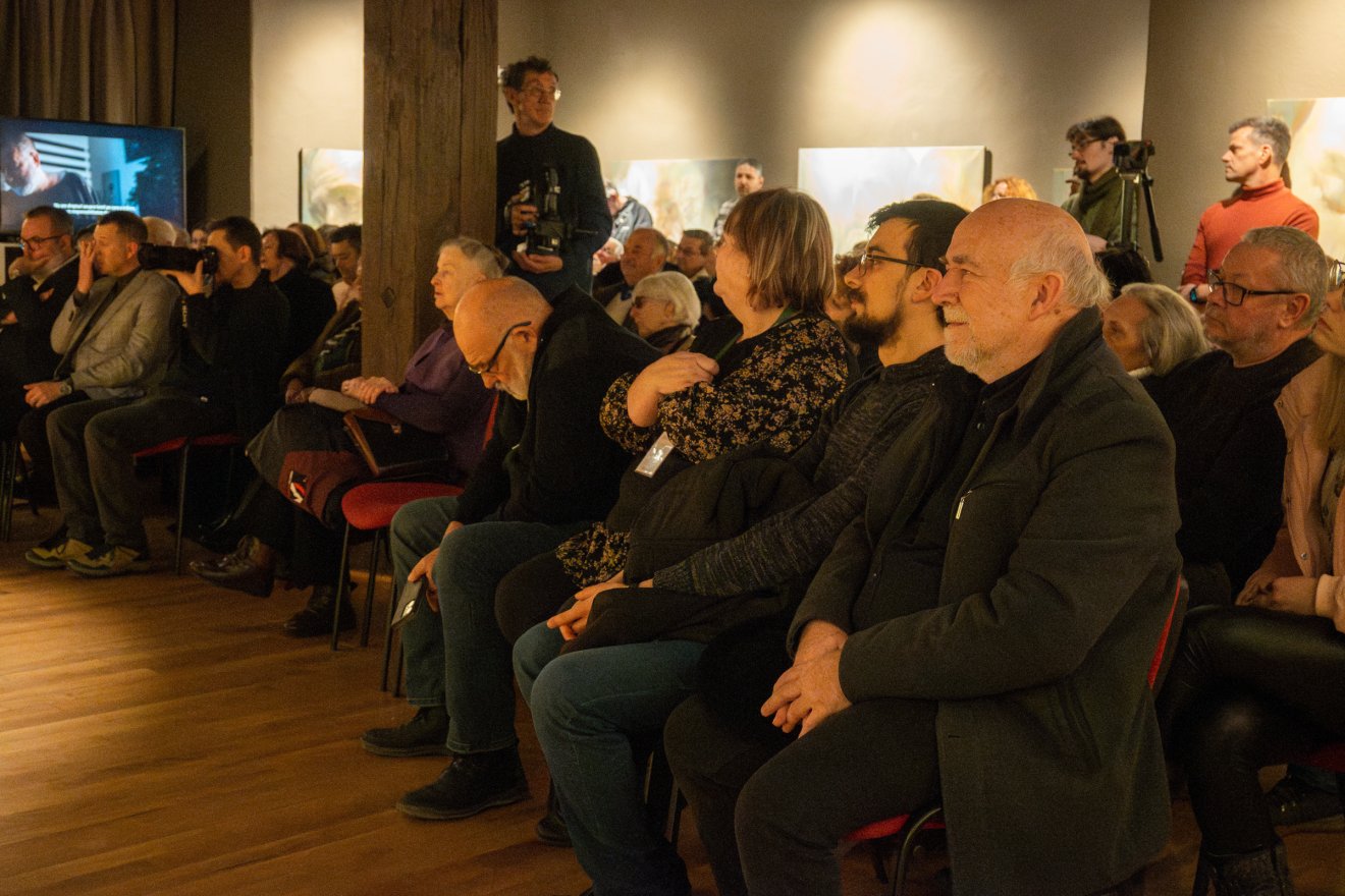 idő, test, kiállítás, L. Simon László, Verebes György, Csíki Székely Múzeum