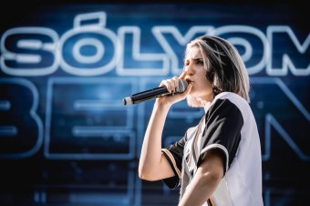 Üres gyomorral, tele szívvel – Solyom Bernadett turnékonyha-titkai