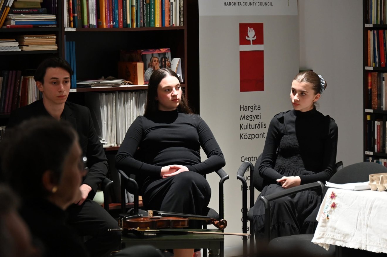 &bullet;  Fotó: Incze László / HMKK