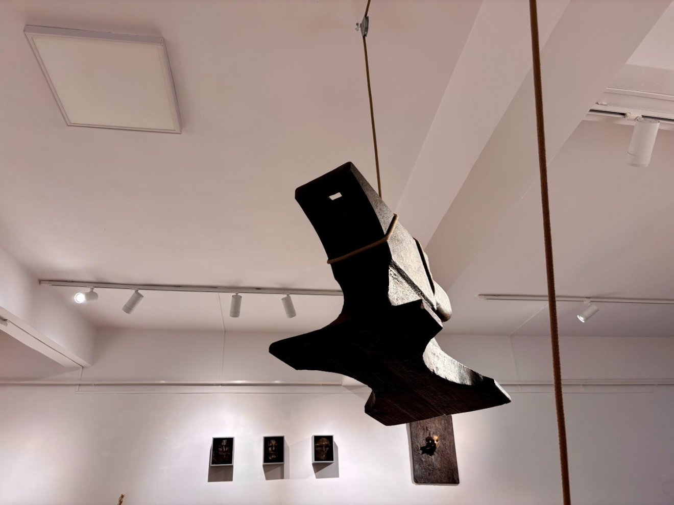 Veress Gábor Hunor, kettős mérce, Double Standard, Berze Imre, művész, Új Kriterion Galéria