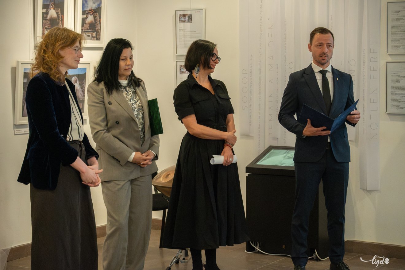 székely, történet, menyasszony, kapszula, kiállítás, Csíkszereda