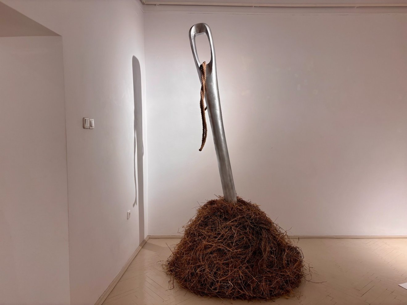 Veress Gábor Hunor, kettős mérce, Double Standard, Berze Imre, művész, Új Kriterion Galéria