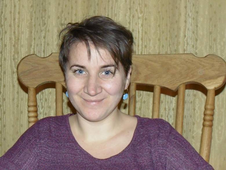 Csikós Farkas Kata. Az asszisztensnő, aki babákat varr és mesét is ír •  Fotó: Csikós Sándor