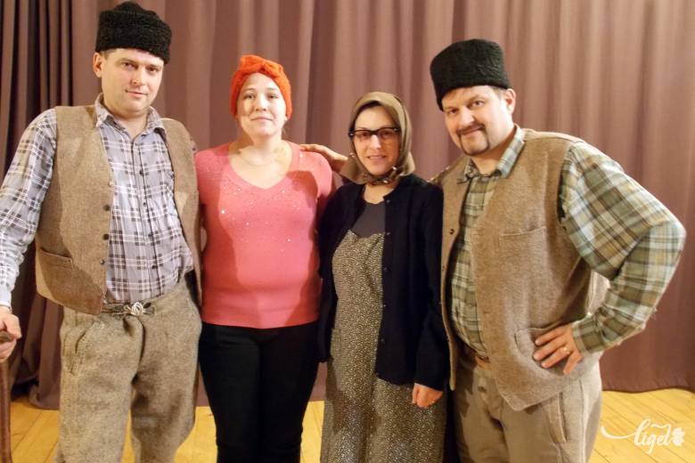 Fehér Zoltán, Dénes Margit, Gergely Csilla és Vitos Imre – kétszóval a Székely Góbék •  Fotó: Péter Beáta