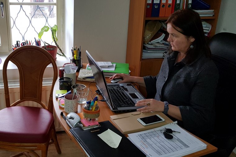 „Aki segítséget kér, az erős és bátor” – húszéves a Hallgatlak lelkisegély-szolgálat