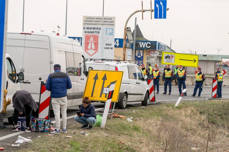 „Neveletlenek, arrogánsak”. Lesújtó képet fest a hazamenekülő románokról egy aradi orvos