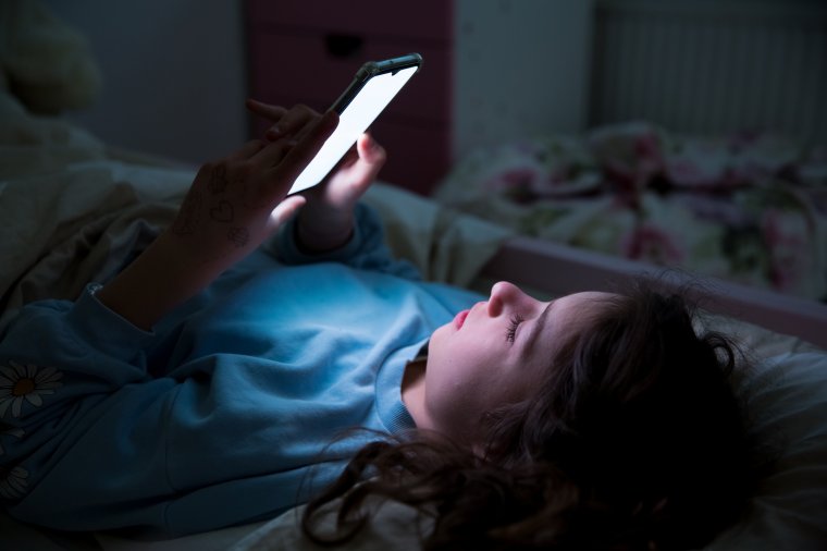 Fekete István: Akarod-e látni, merre jár a gyereked az online térben?