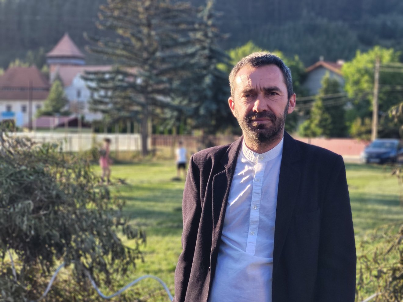 Ferencz Zoltán, a Szárhegyi Művésztelep művészeti vezetője •  Fotó: Magyari Tekla