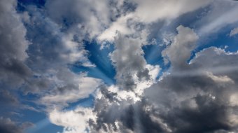 Kánikulára és zivatarokra is figyelmeztetnek a meteorológusok