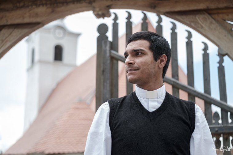 Kalányos Ottó – Ha te pap leszel, akkor én pápa!