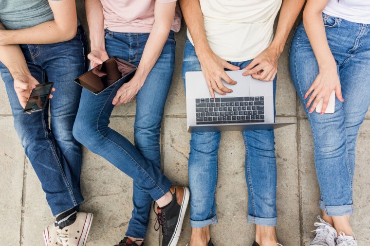 Ezek a mai fiatalok – Mire mondjuk, hogy bezzeg?!