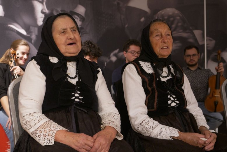 Buzai énekes asszonyok: A szerelmi dalokban mind igazság van