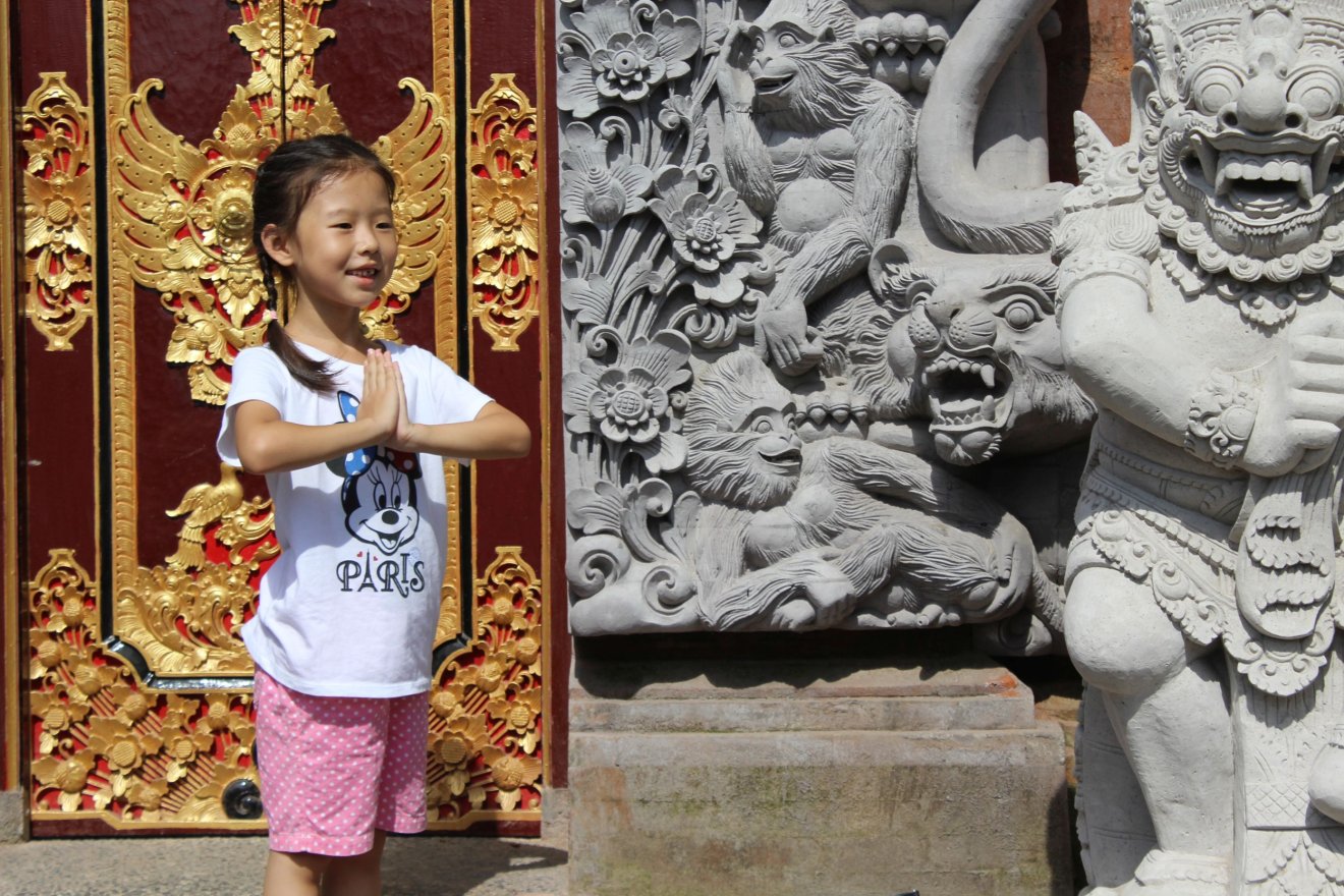 Meghitt hangulat – Ulun Danu templom &bullet;  Fotó: Tóth Gödri Iringó