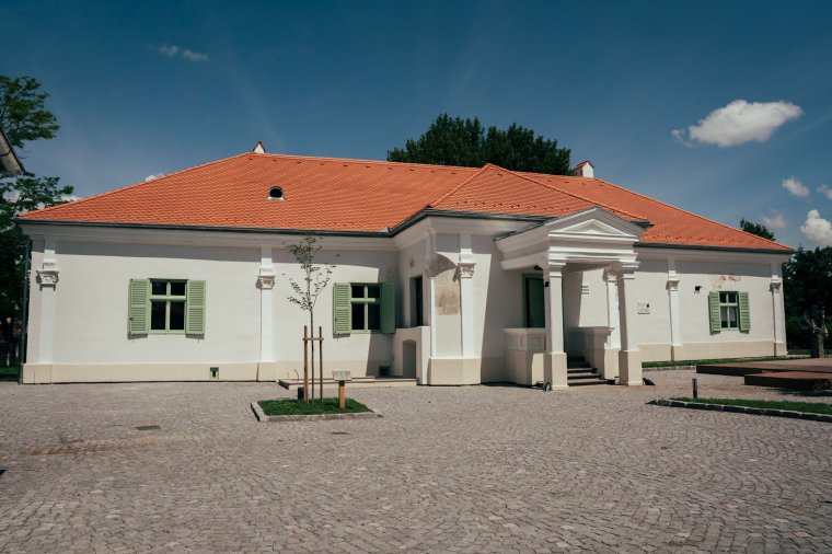 Egy kultusz bölcsője: Régi pompájában a Gyárfás-kúria