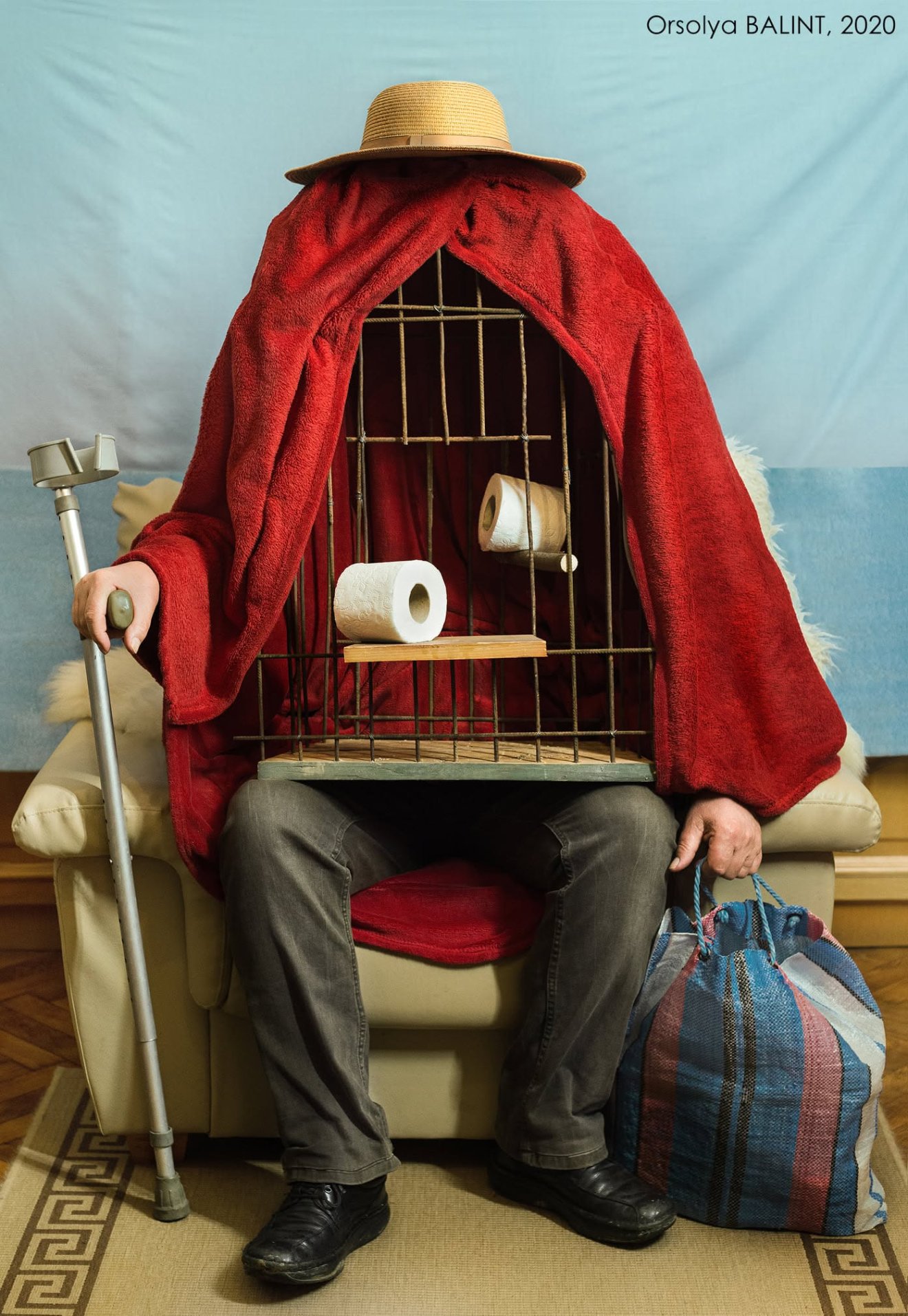 The Locked Down, 2020 René MAGRITTE után: The Therapist, 1937 &bullet;  Fotó: Bálint Orsolya