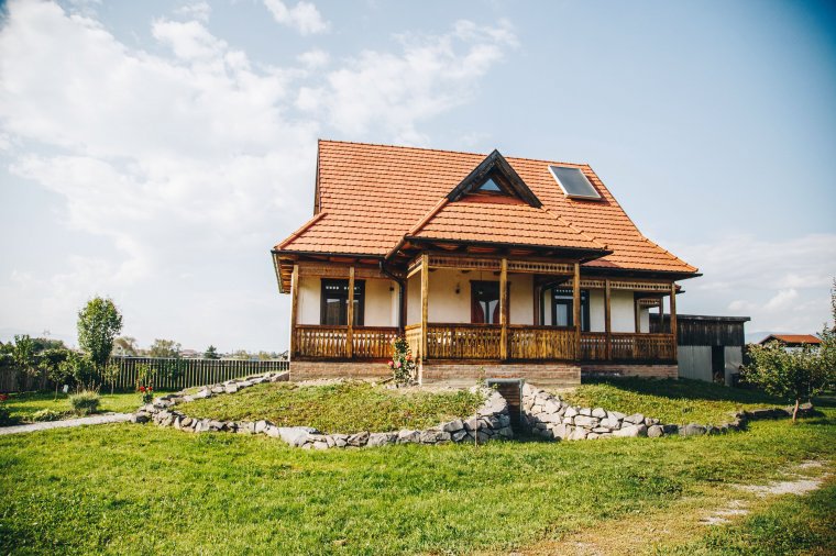 Régi fák új élete: a Kosután család otthona