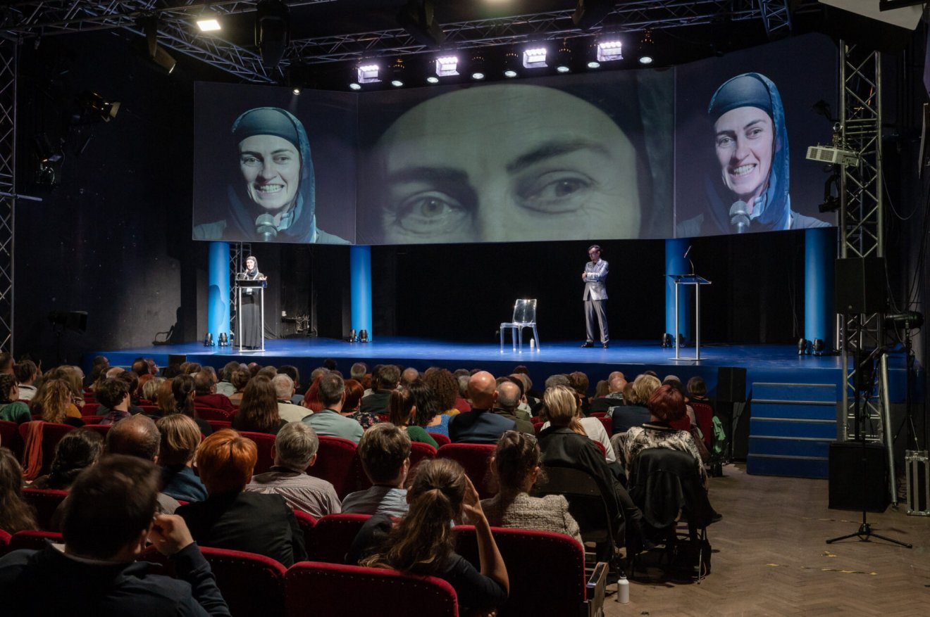 Az Iráni konferencia a legjobb előadás díjáért versenyez 