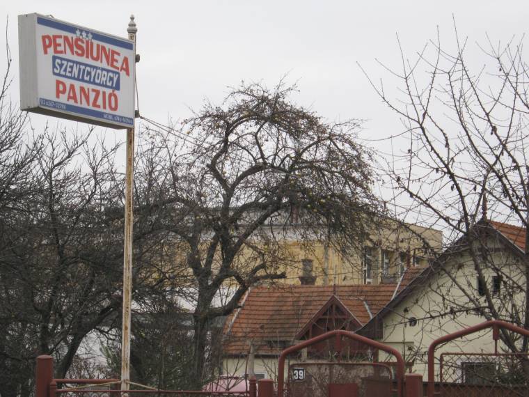 Előznek a panziók