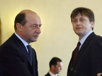 Nyilatkozatháború indult Băsescu és Antonescu között