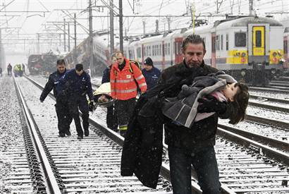 Túlélte az egyik mozdonyvezető a belgiumi vasúti katasztrófát