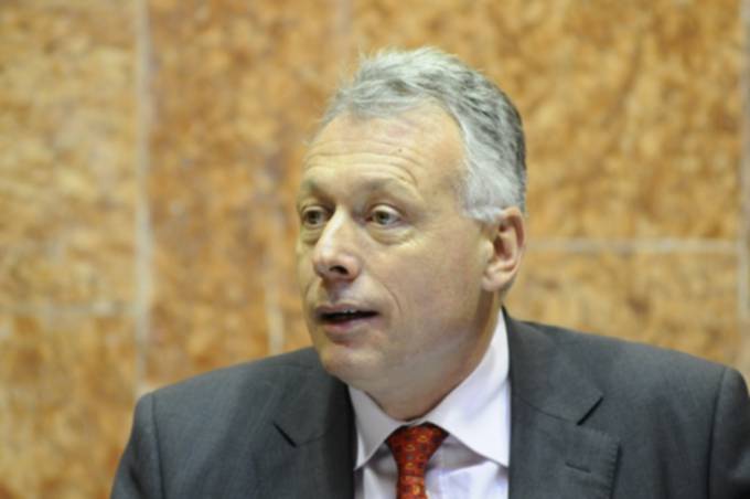 Borbély: az RMDSZ nem lép ki a kormányból