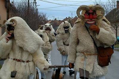 Hat hétig farsangolhatunk