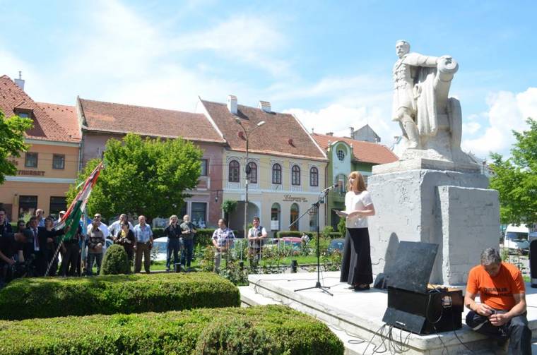 Igazságot követeltek Bekééknek Kézdivásárhelyen