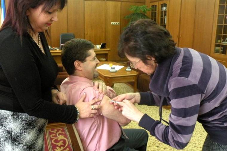 Kivizsgálják a Ladányi-oltás ügyét