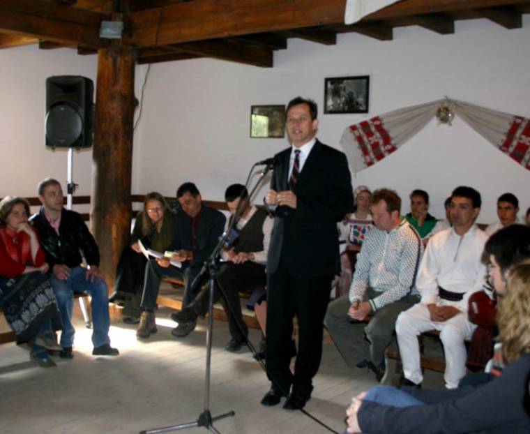 Tízéves a Csángó Oktatási Program