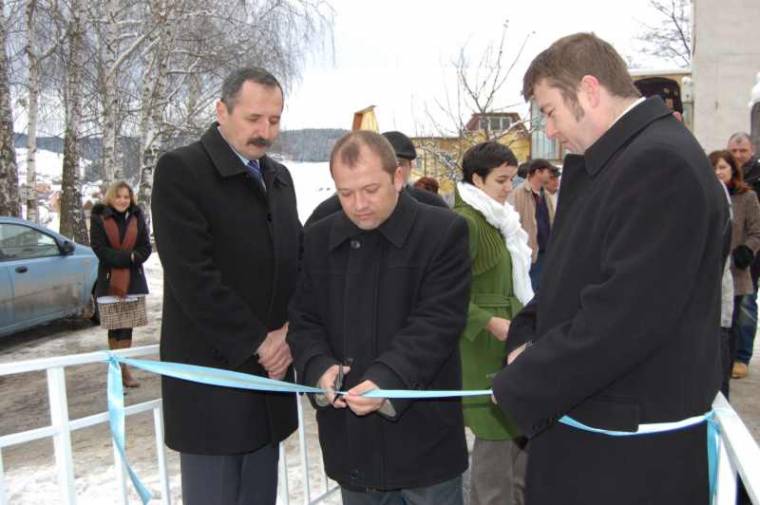 Átadták a járóbeteg-rendelő felújított épületrészeit