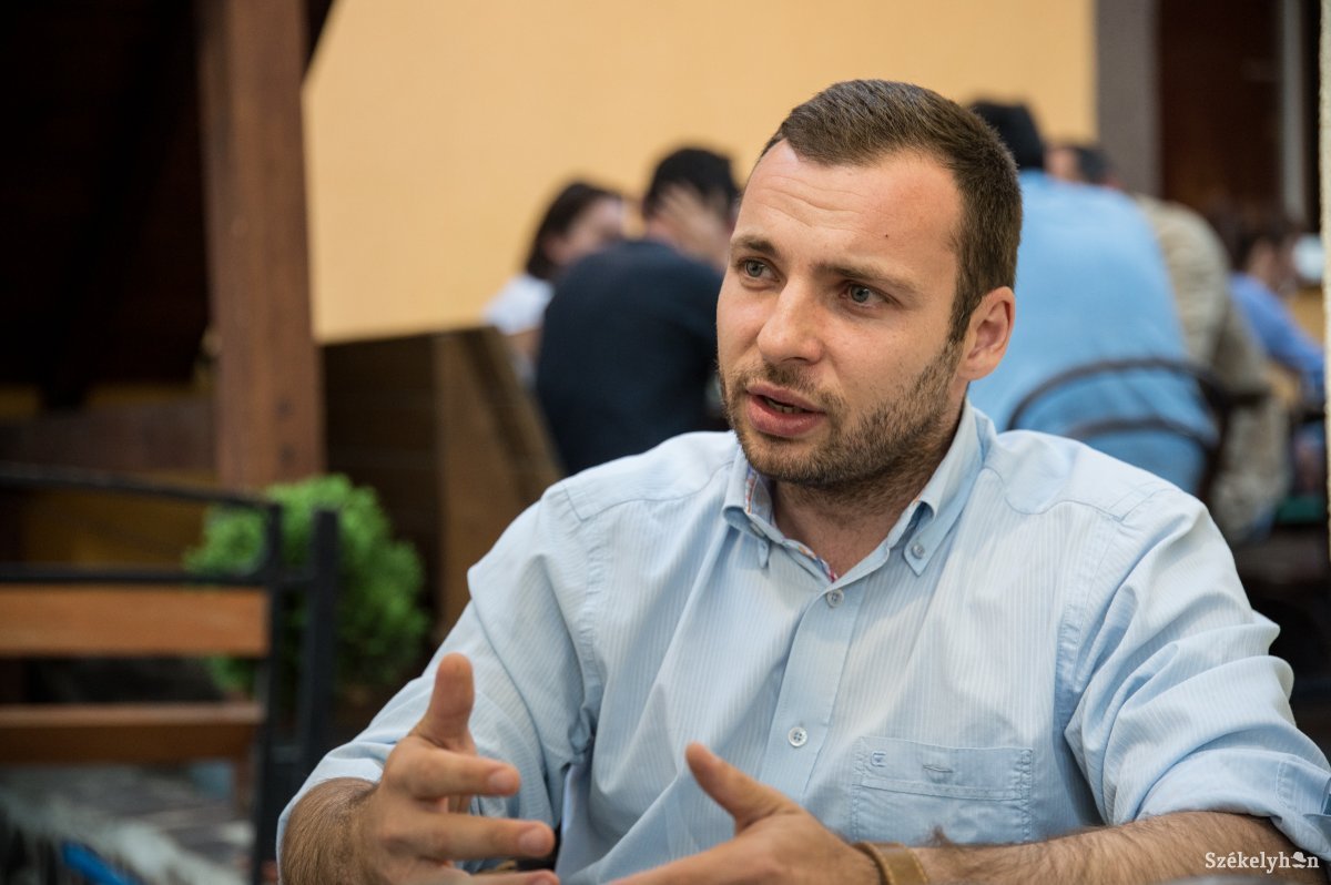 Fiatalon került helyzetbe. Nem könnyű Udvarhelyszék érdekeit érvényre juttatni •  Fotó: Barabás Ákos