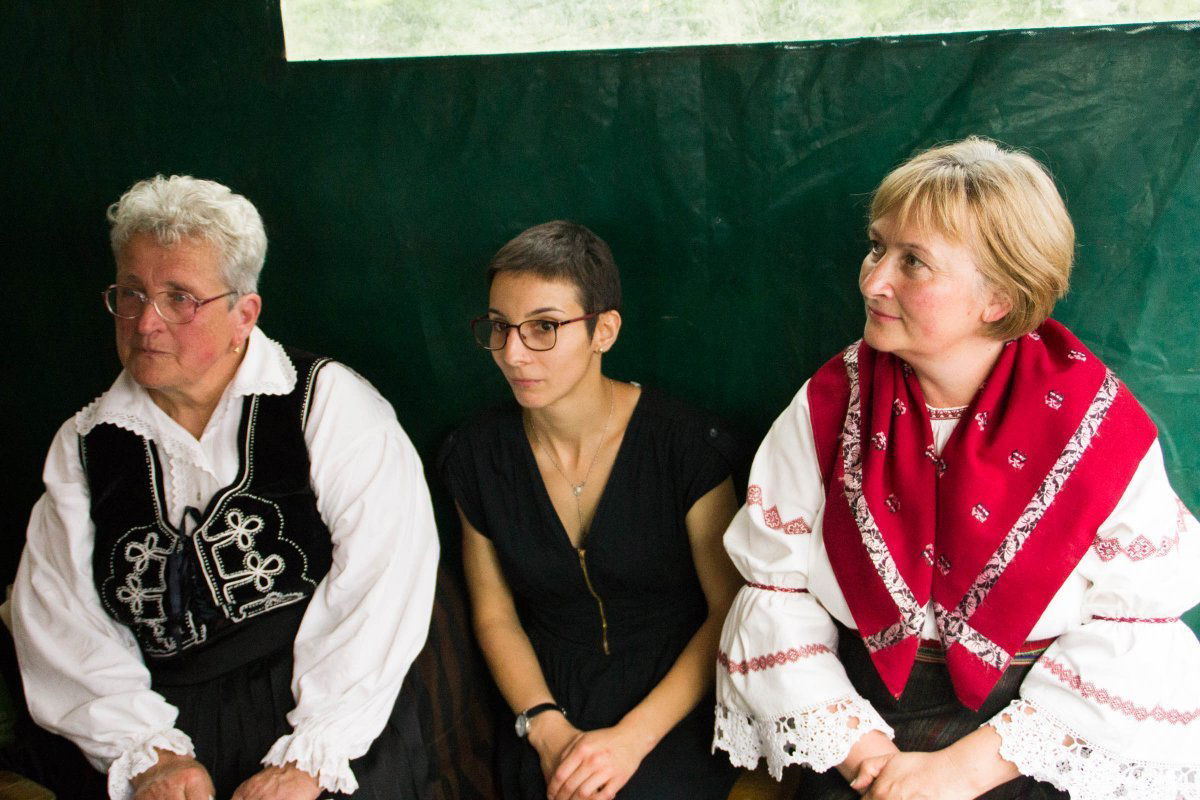 Tankó-Molnár Mária, Incze Zsuzsanna és Mihók Edit. Cselekvő emberek • Fotó: Albert Orsolya